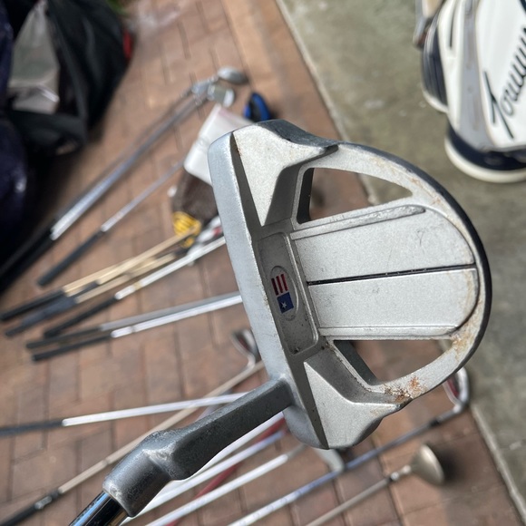 US kids Golf Putter In Rh
520 - Picture 4 of 10